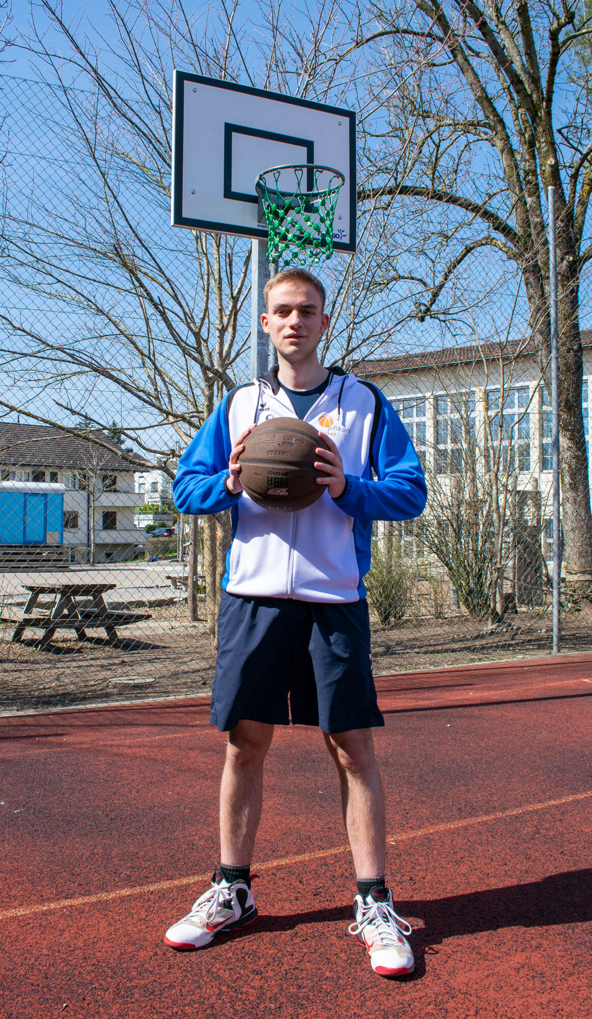 Spielerisch durch die Informatiklehre – Achille und seine Lehre bei Inware